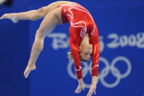 开云体育中国-决胜局安哥拉梦碎，久保建英一剑封喉，亚洲足球的非典型崛起与全球版图重构