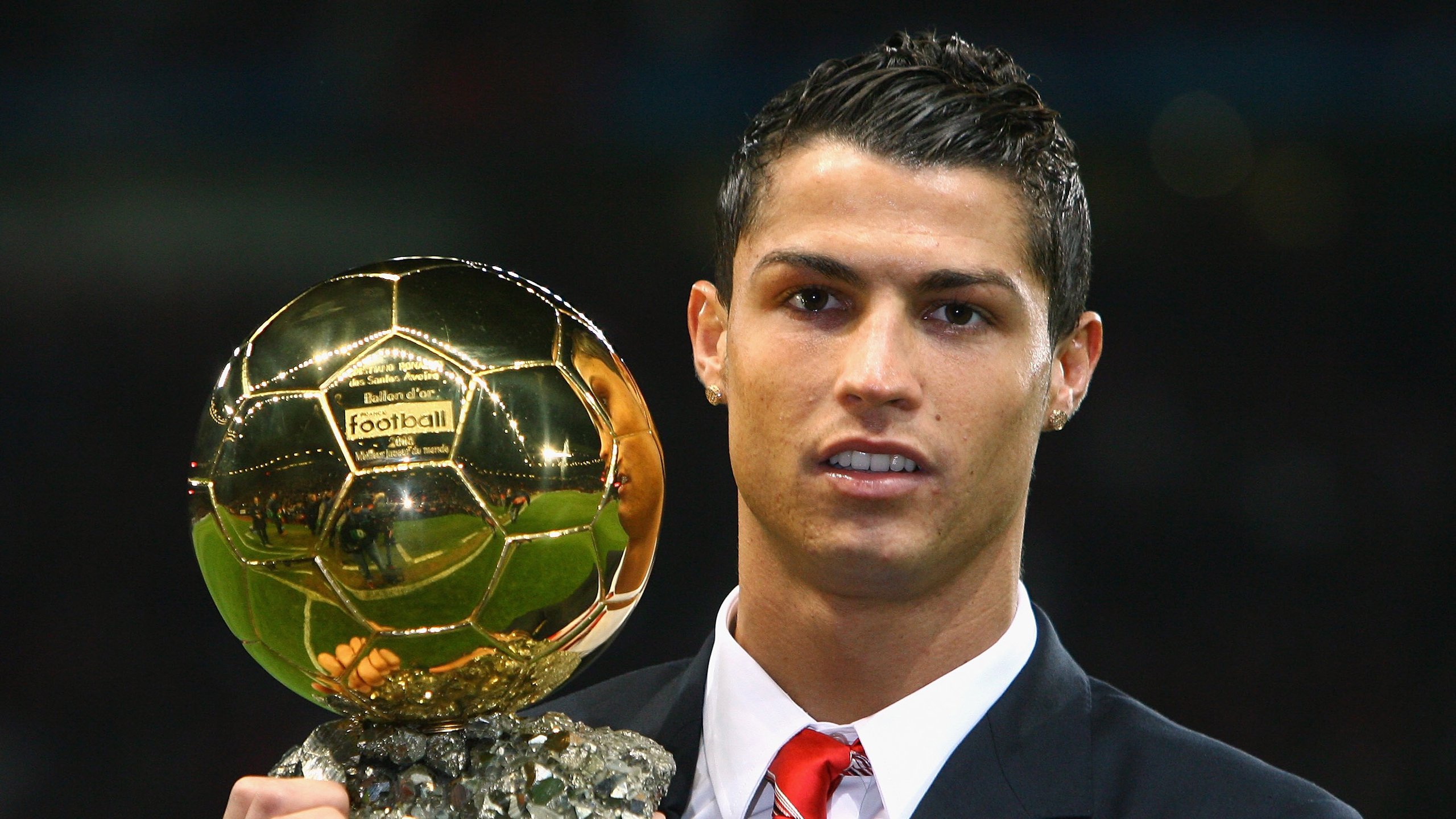 2026世界杯之夜，楚阿梅尼，从暗影到天光的破晓者