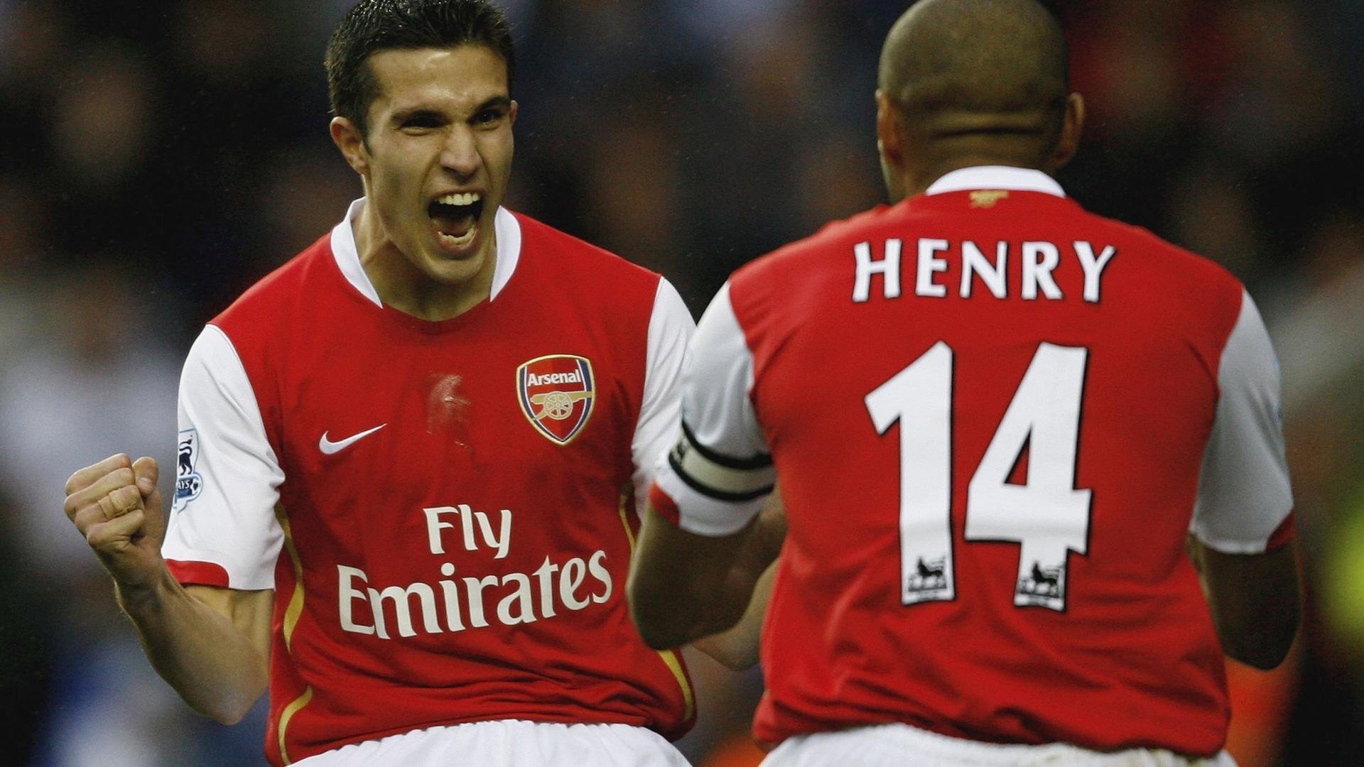 乌拉圭巅峰对决,当马里铁壁遇上赖斯高光,足球写下新寓言